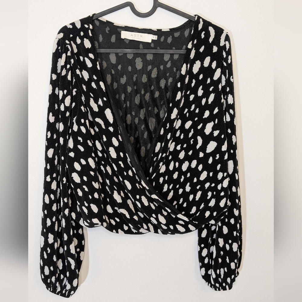 ASTR The Label Pleated Surplice Wrap top long sleeve black white - Size M